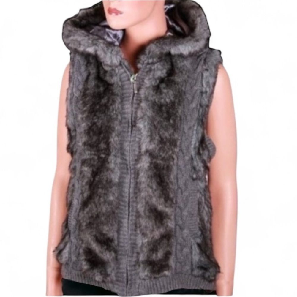 Green Tea Gray Faux Fur & Cable Knit Hooded Sweater Vest Size Large